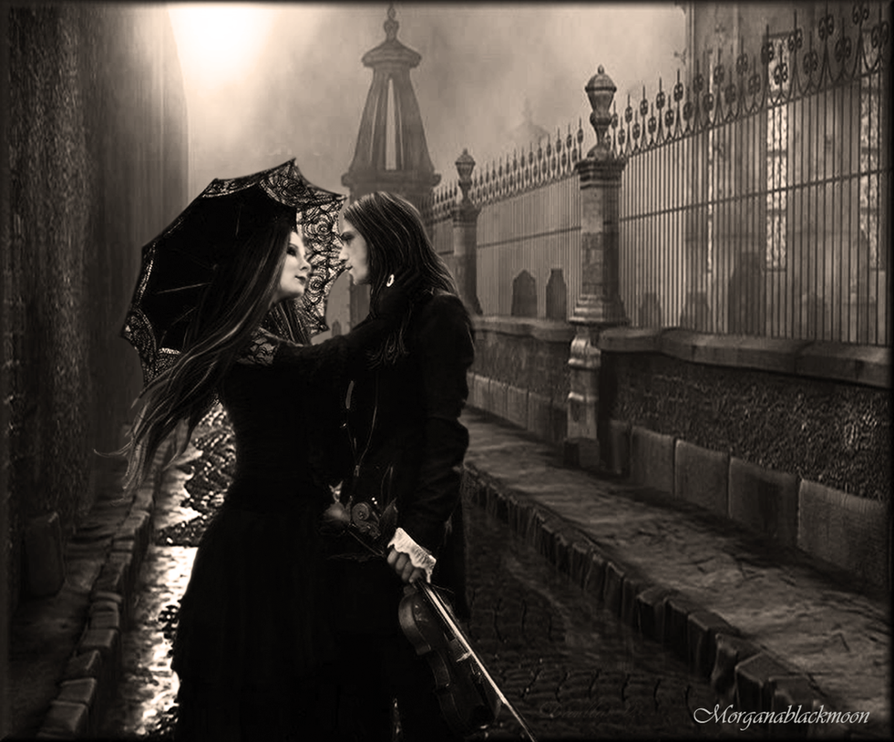 http://pre15.deviantart.net/e000/th/pre/i/2012/302/9/5/gothic_love_in_city____by_morganablackmoon-d5javv1.png