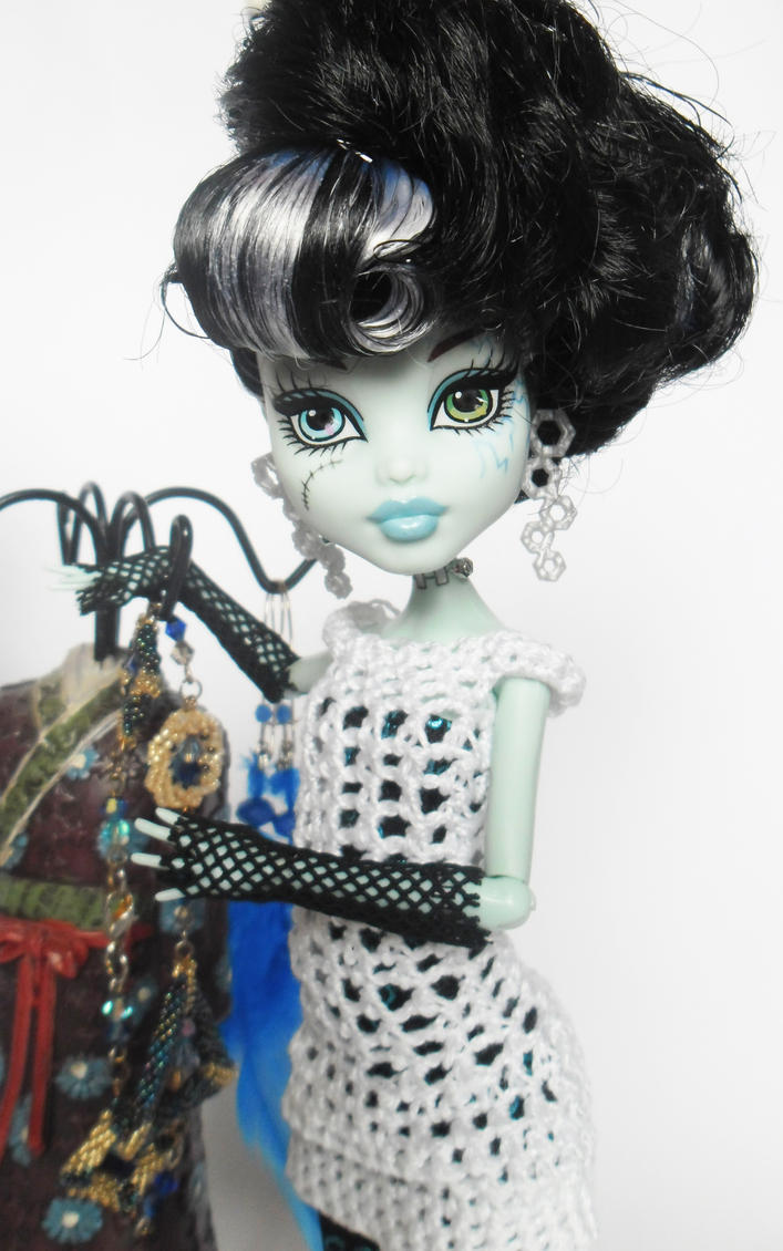 Monster High Ghouls Rule Frankie Stein by leowood on ...