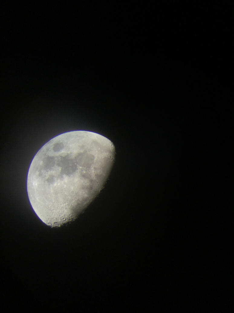 The Moon (5th of april 2017 21:00-21:25)
